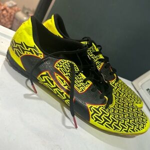 Under Armor Soccer cleats